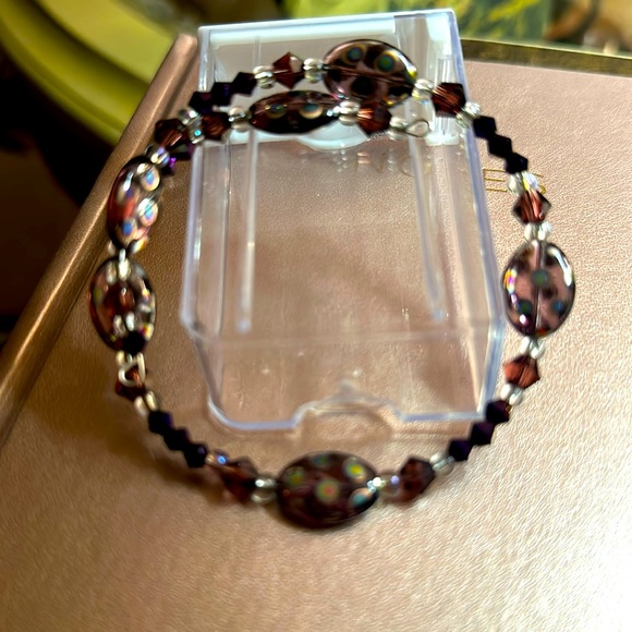 Jewelry - Memory wire bracelet